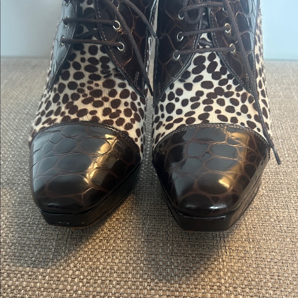 Donald J. Pliner Brown and White Ankle Boots - Picture 2 of 8